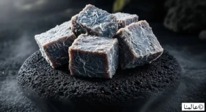 أغرب 10 أطعمة في العالم.. هل تجرؤ على تجربتها؟ 2 لحم القرش المخمر أو هاكارل طبق آيسلندي تقليدي من أغرب الأطعمة